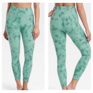 Joylab Spray Dye High Rise Leggings NWT Sz Medium Tie Dye Yoga